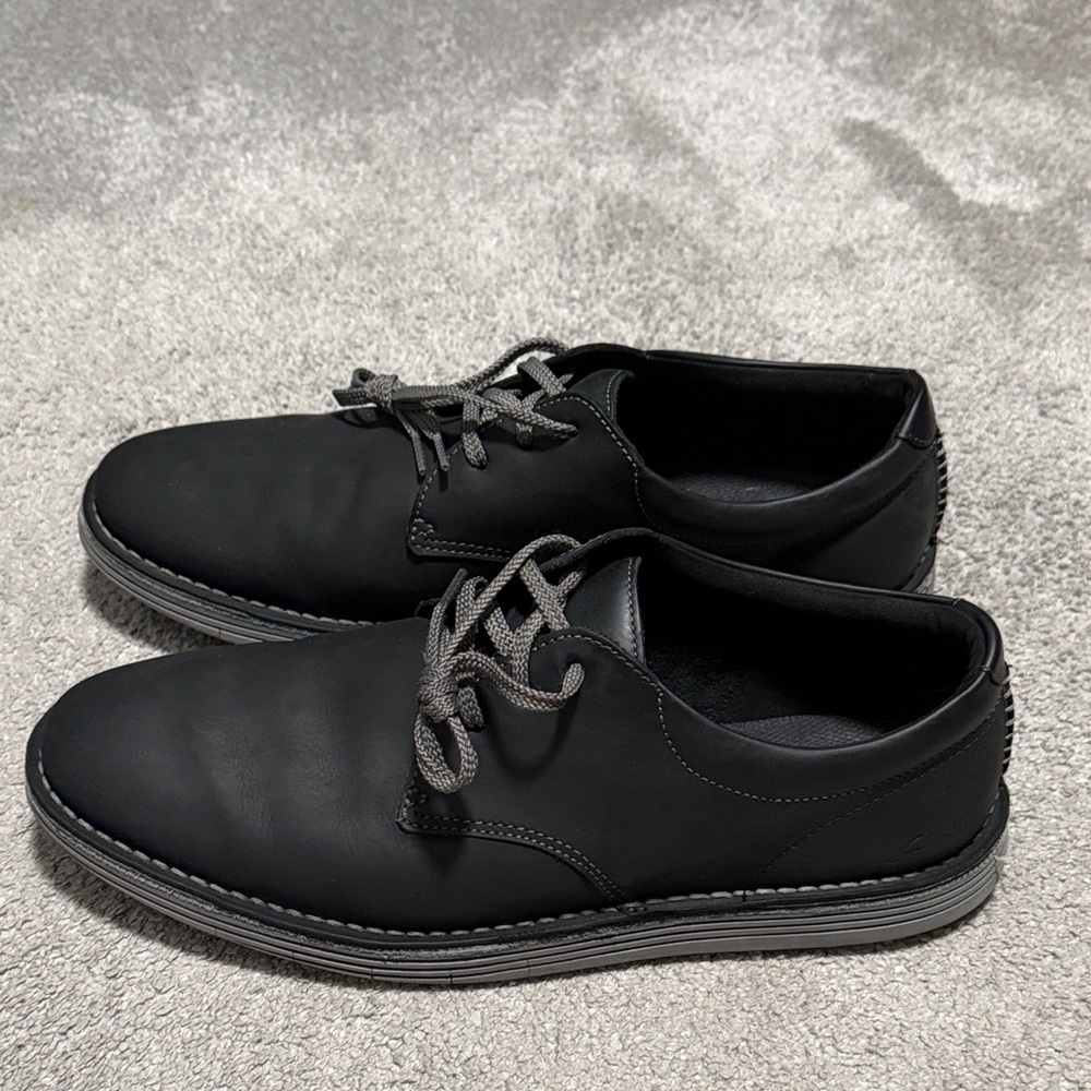 Men’s Clarks Forge Vibe Oxfords Shoes Size 12 Black/Grey
